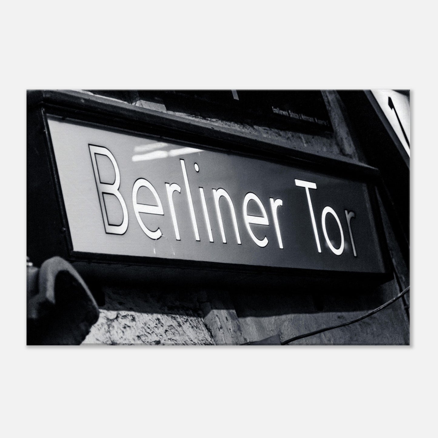 8b3ca037-ee68-4573-9f59-4632f899940e